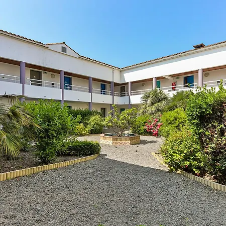 Village Club La Riviere Capfrance 圣让-德蒙