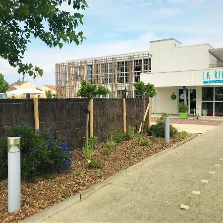 Village Club La Riviere Capfrance Prázdninový areál 3*