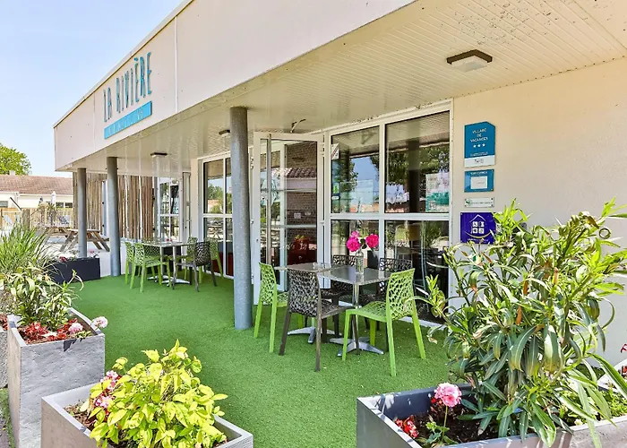 ホリデーパーク Village Club La Riviere Capfrance 3*