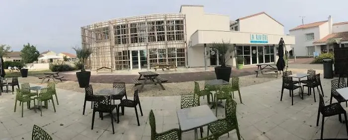 ホリデーパーク Village Club La Riviere Capfrance